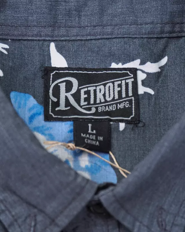 Grey Floral-Pocket Short-Sleeve Button-Up Shirt