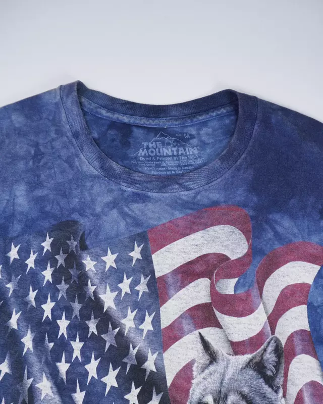 Blue Cloud-Wash American Flag Wolves Graphic T-Shirt