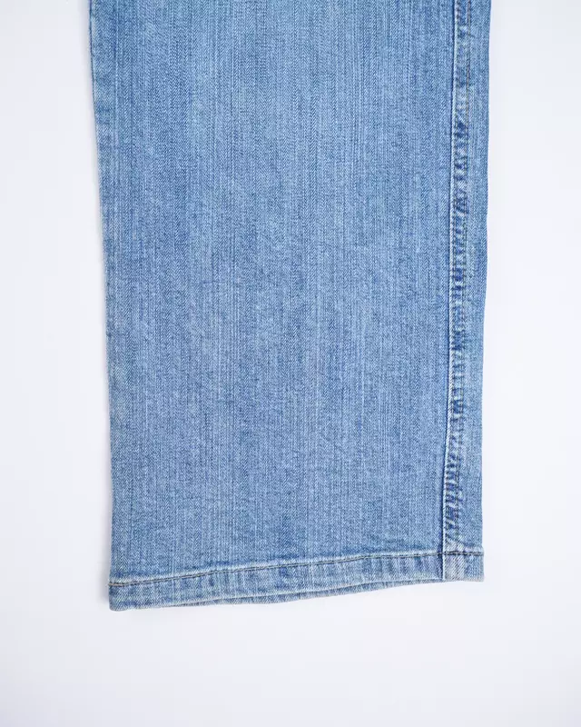 Light Wash Comfort-Waistband Straight Jeans