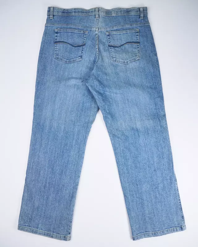 Light Wash Comfort-Waistband Straight Jeans