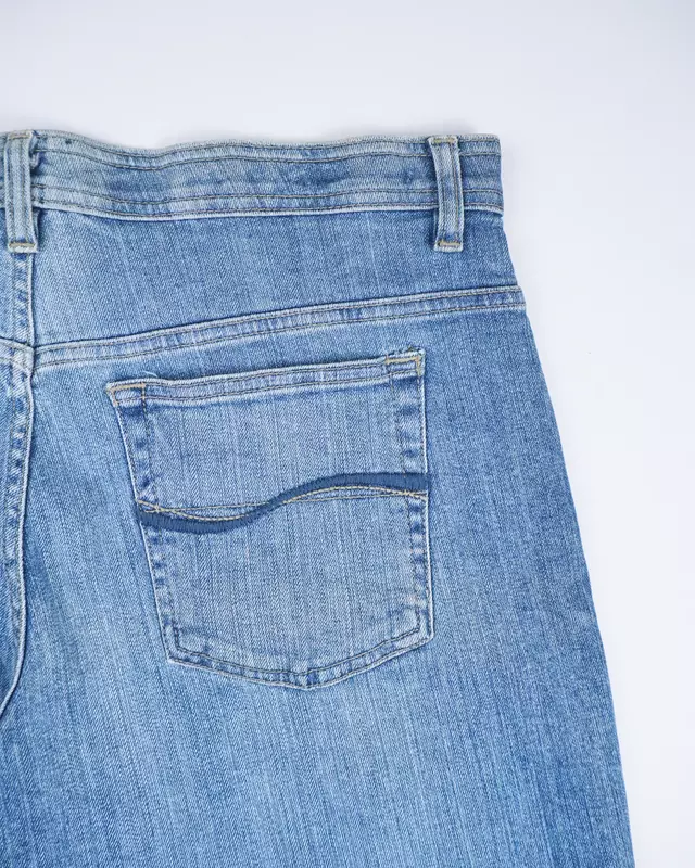 Light Wash Comfort-Waistband Straight Jeans