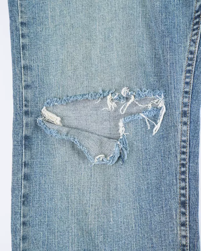 Light Wash Distressed Knee-Rip Relaxed-Fit Jeans