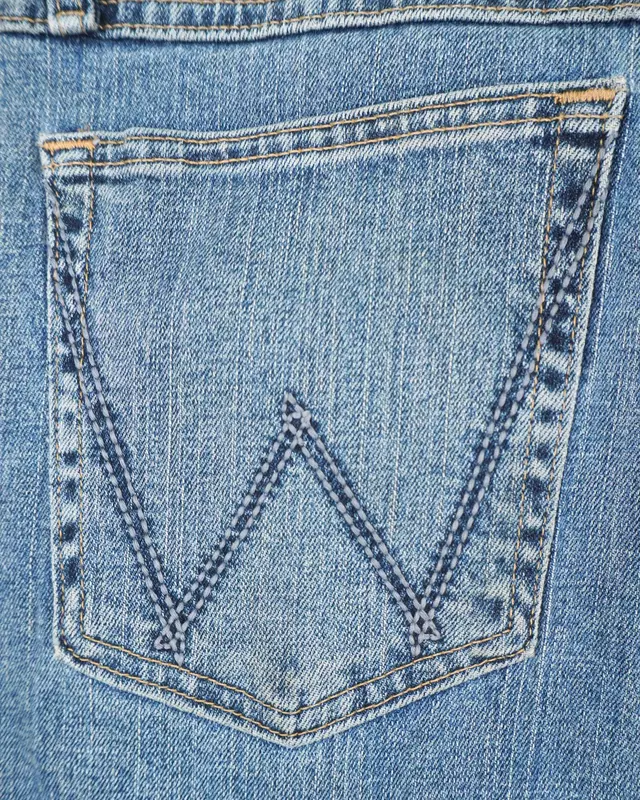 Light Wash Distressed Knee-Rip Relaxed-Fit Jeans