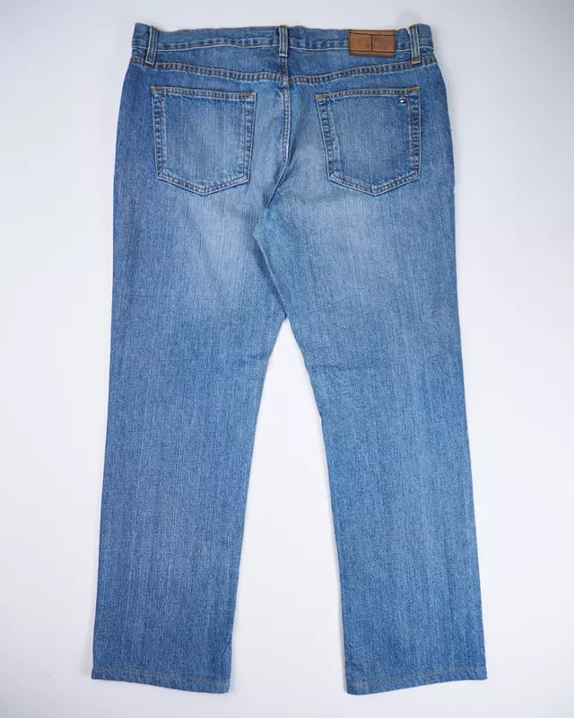 Medium Wash Classic Straight-Leg Denim Jeans