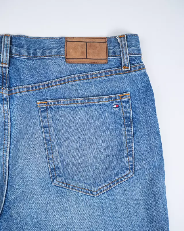 Medium Wash Classic Straight-Leg Denim Jeans